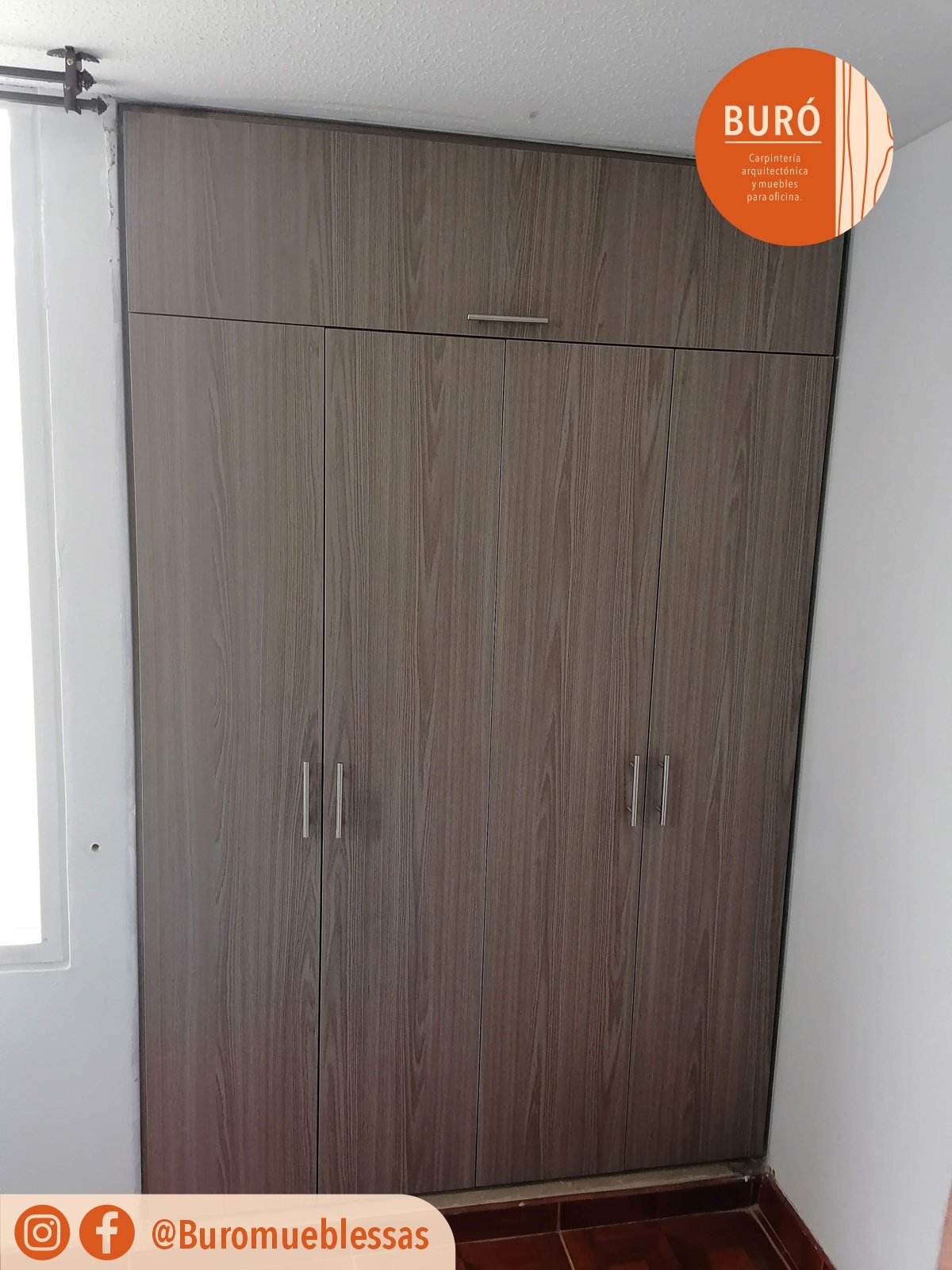 Closet puertas habatibles 0.3.jpg